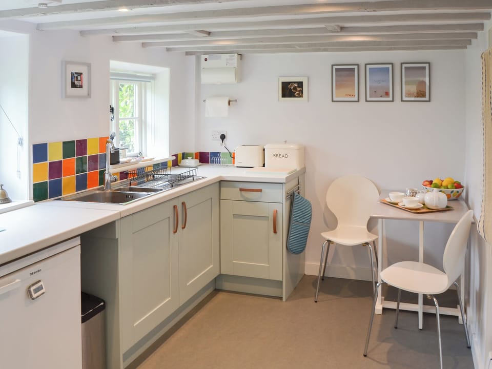 Kitchen/diner | Willow Cottage, Repps with Bastwick, near Martham