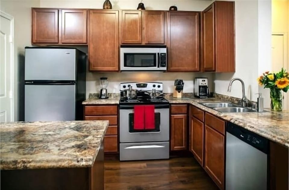 Full Kitchen
