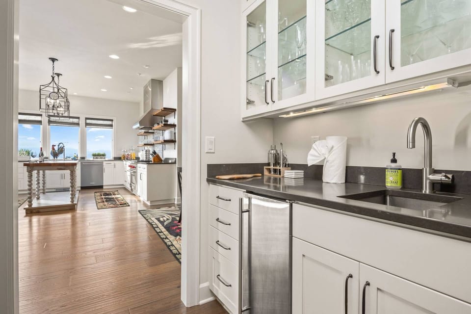 Cook delicious meals for breakfast, lunch, and dinner in this fully equipped kitchen. We suggest gathering ingredients from a Willamette Valley farm.