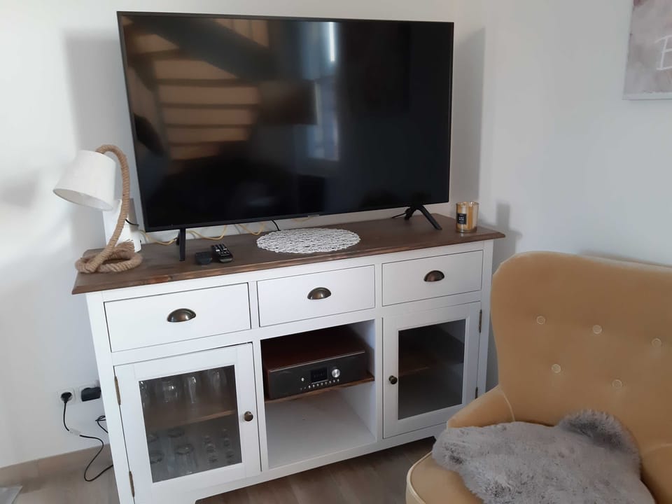 6-room vacation home (10 pers.) Luv & Lee - Holiday homes Luv and Lee OVS 106 with Cottage in Mecklenburg-Vorpommern, Germany