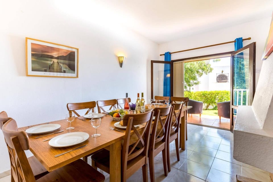 Villa Altis image