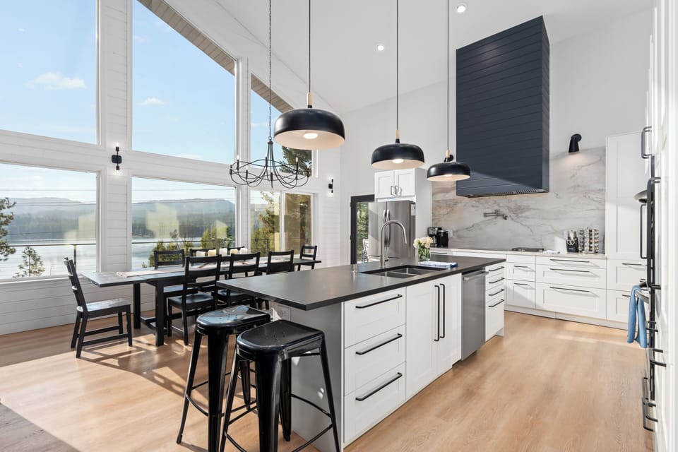 Kitchen and Dining space