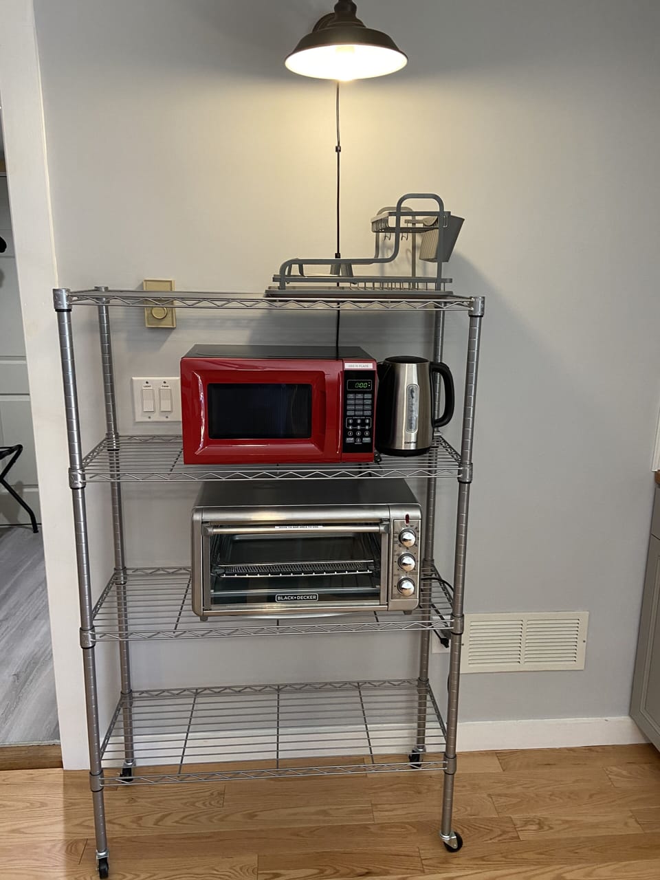 Microwave and toaster oven. Kitchenette for very limited cooking.