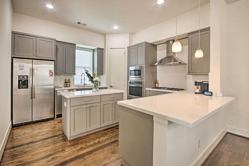Kitchen | Pantry | Main Level Access