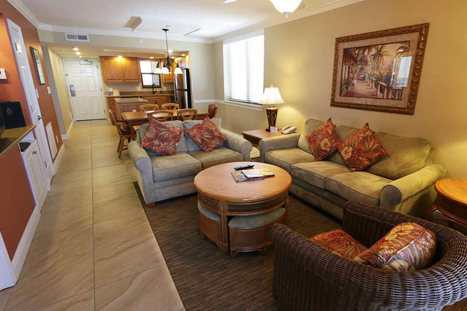 Spacious unit for up to 6 guests.