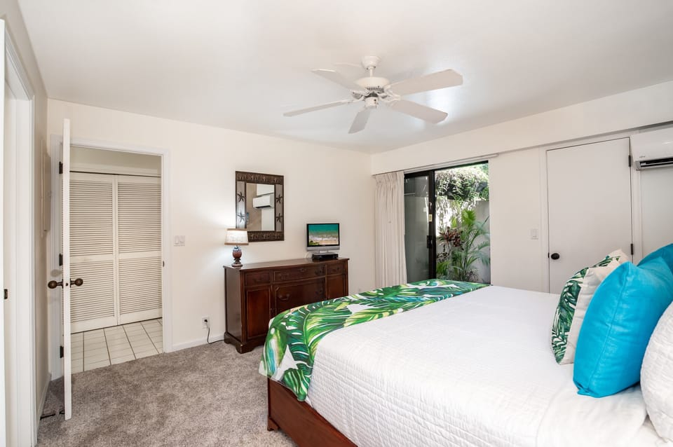 Enjoy the Hawaii touches