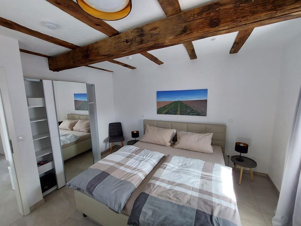 Vacation home, shower, WC, 1 bedroom - Südpfalznest vacation apartment Apartment in Rhineland-Palatinate