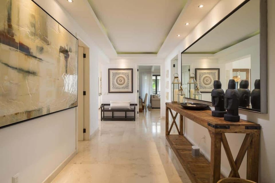 Tropical retreat, luxury style
