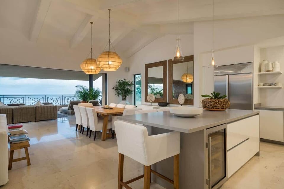 Cook with a view – ocean breeze and outdoor access