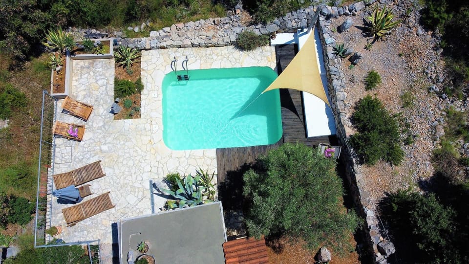 Villa Luna pool