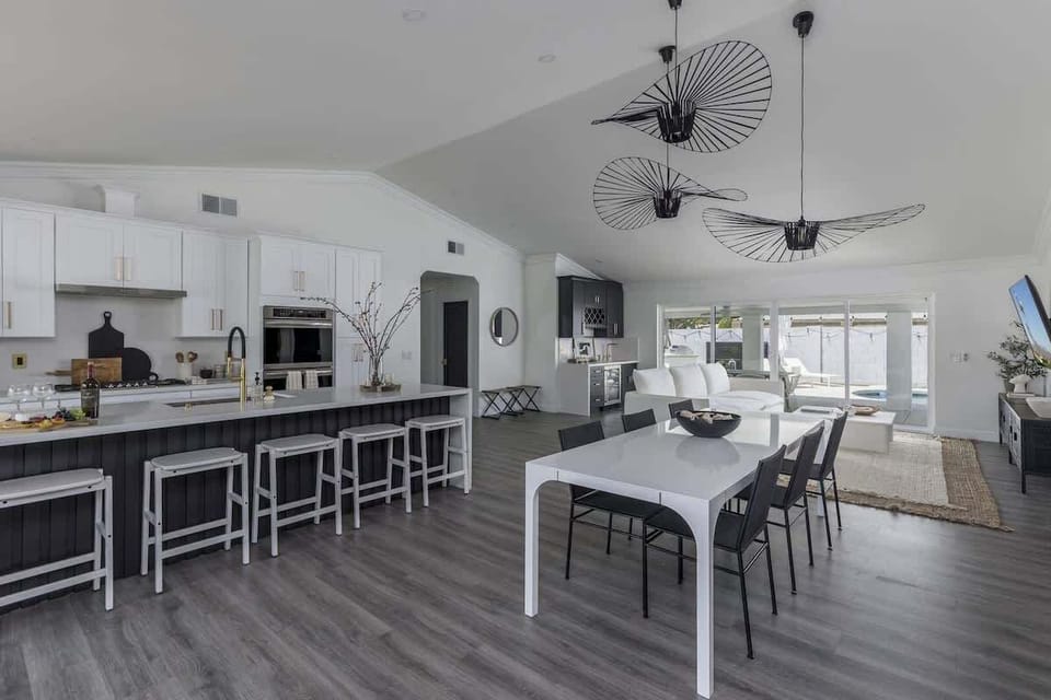Large open concept great room
