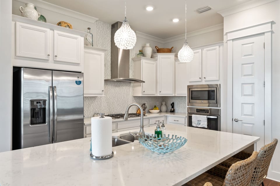 Alternate kitchen view