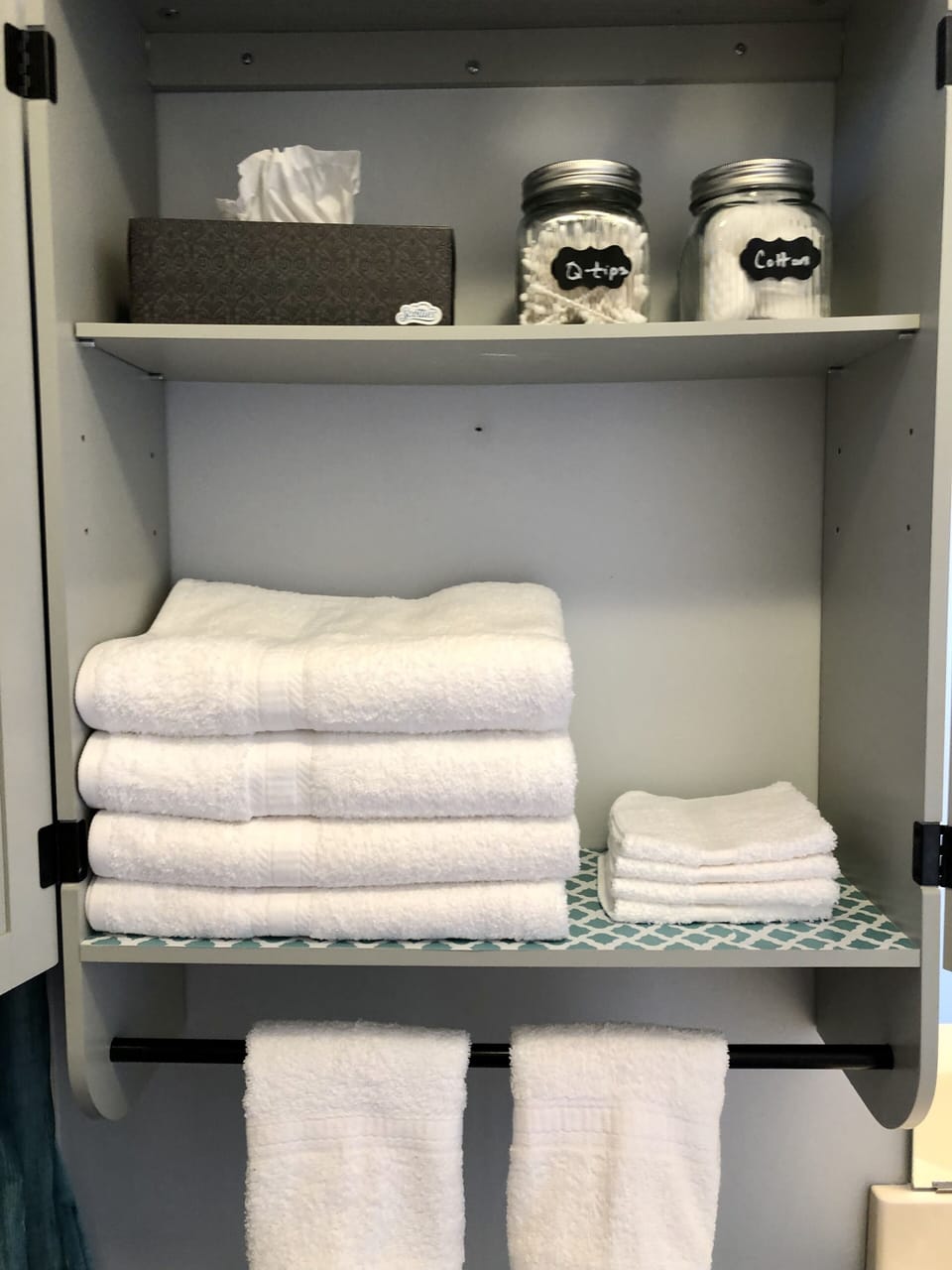 Fresh clean bath towels, wash cloths and hand towels are provided 