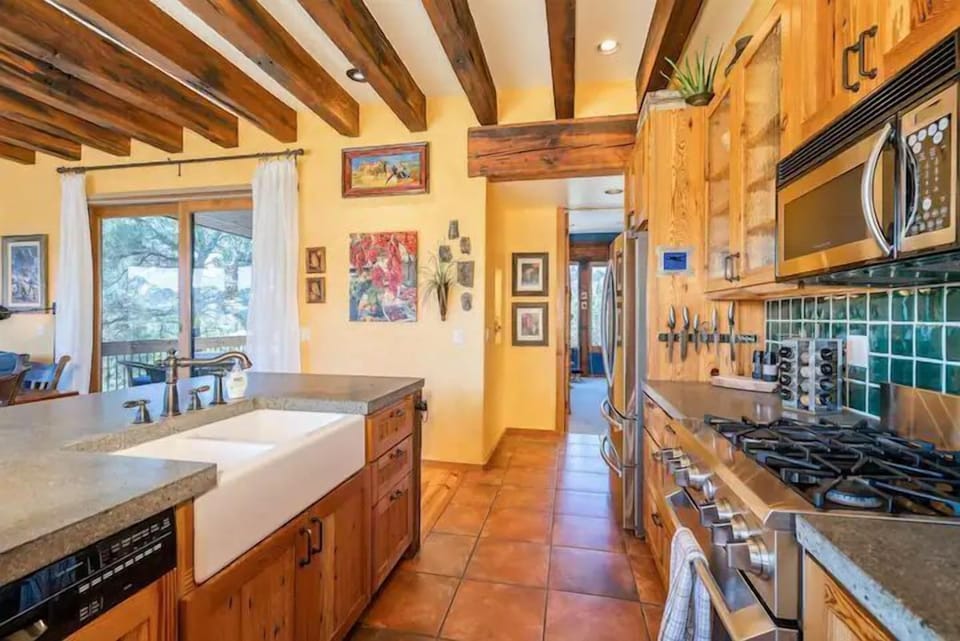 Kitchen (3)