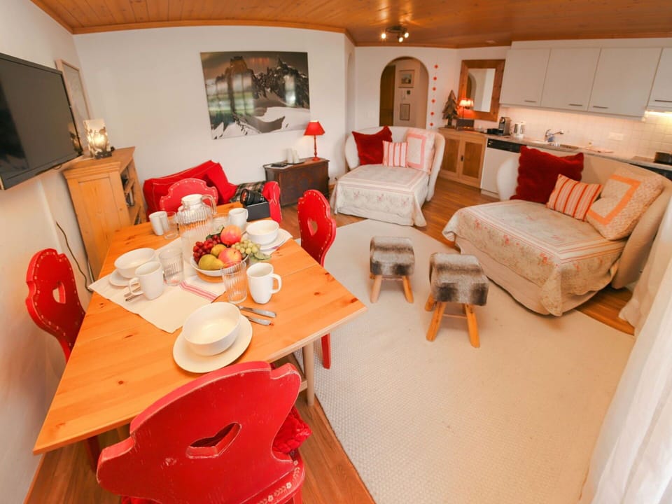 Table, Picture Frame, Property, Furniture, Couch, Chair, Orange, Lighting, Interior Design, Wood