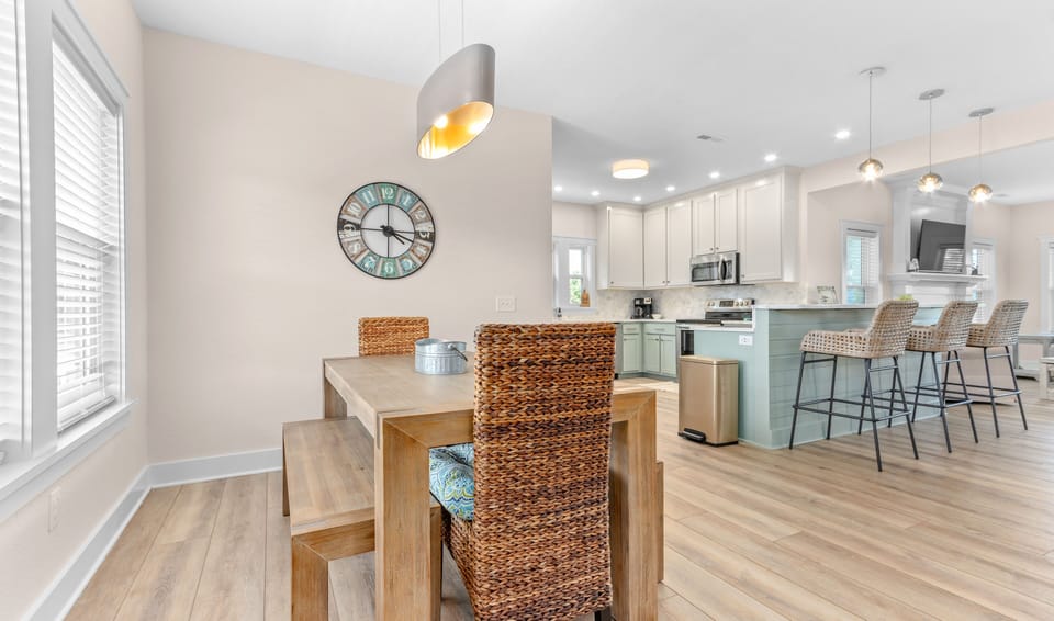 Dining room & Kitchen