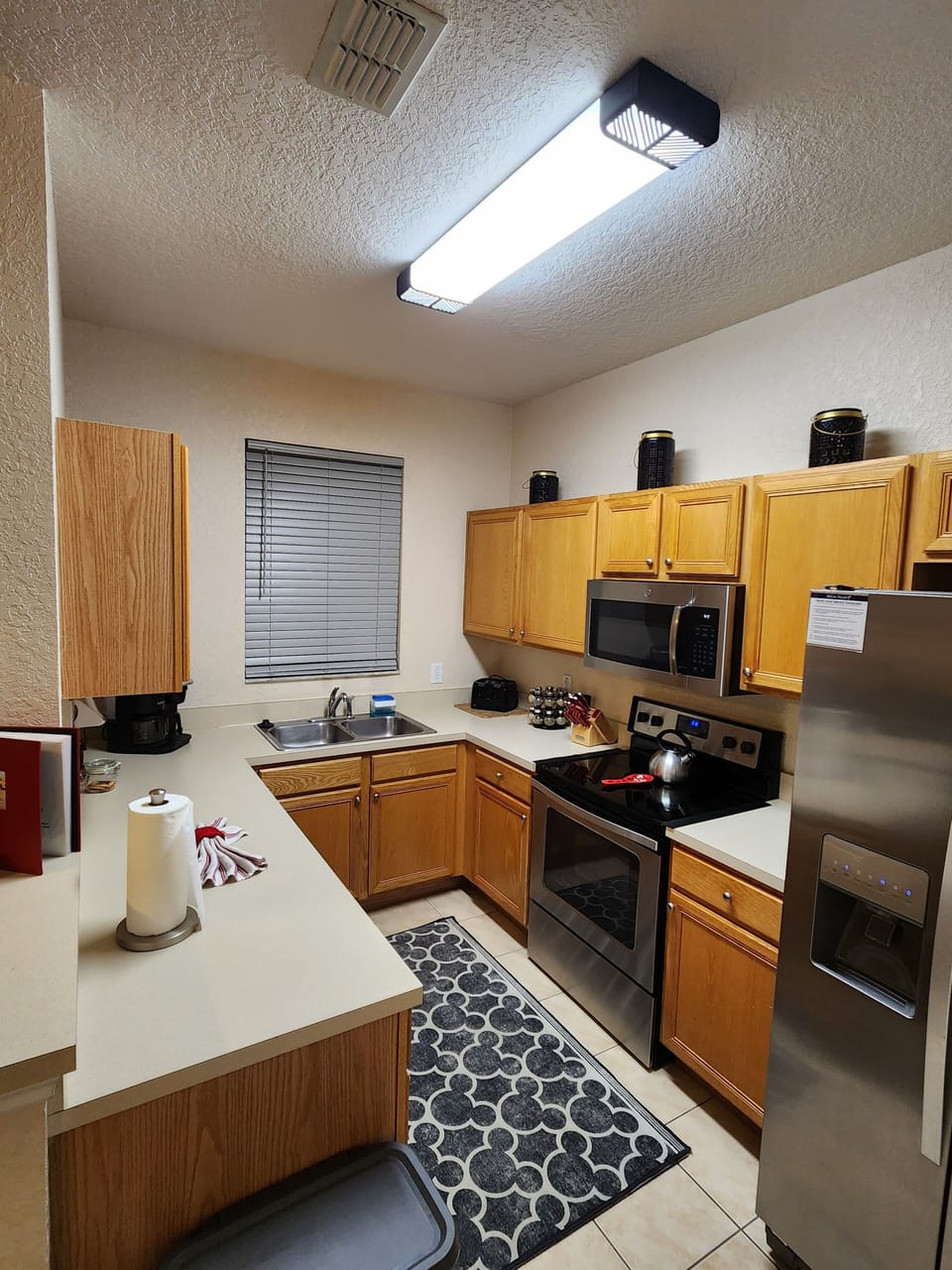 The kitchen is ready for that home cooked meal
