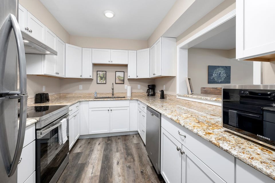 Fully Stocked Kitchen