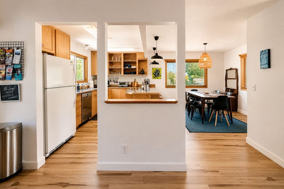 Kitchen and Dining area are adjacent to each other so everyone can join in.