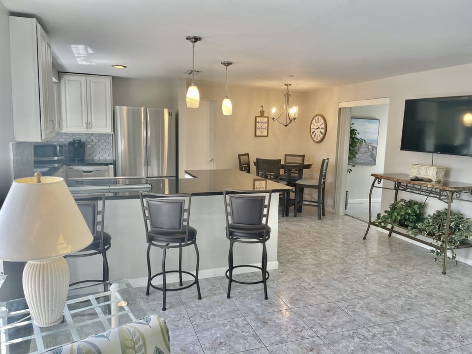 Kitchen/Dining