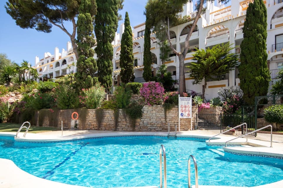 Pool of the complex