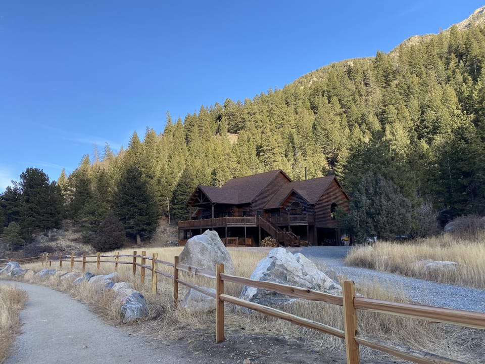 Hiking Trail await out the front door 