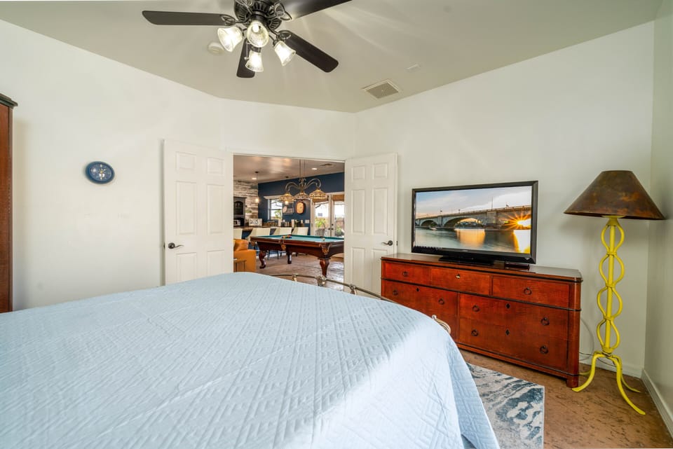 Detached Casita Queen Retreat 5
