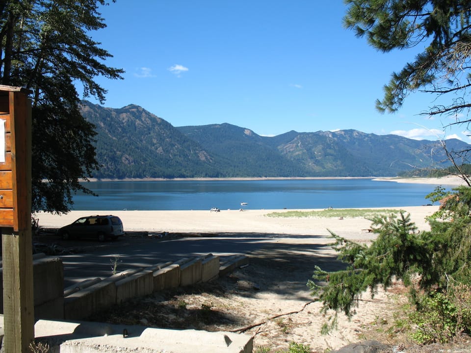 Lake Cle Elum 1 mile away. Enjoy swimming, boating, paddle boarding and more!