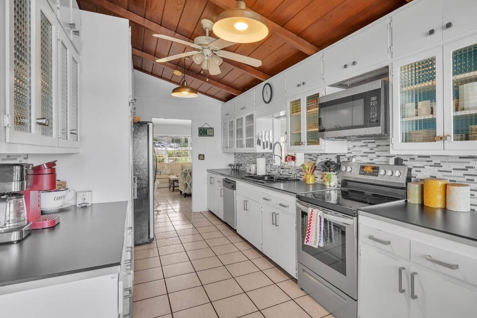 Fully equipped kitchen for making the simple meals to something extra special for the whole family!