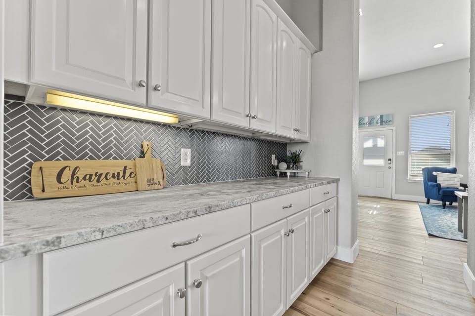 Serving area!