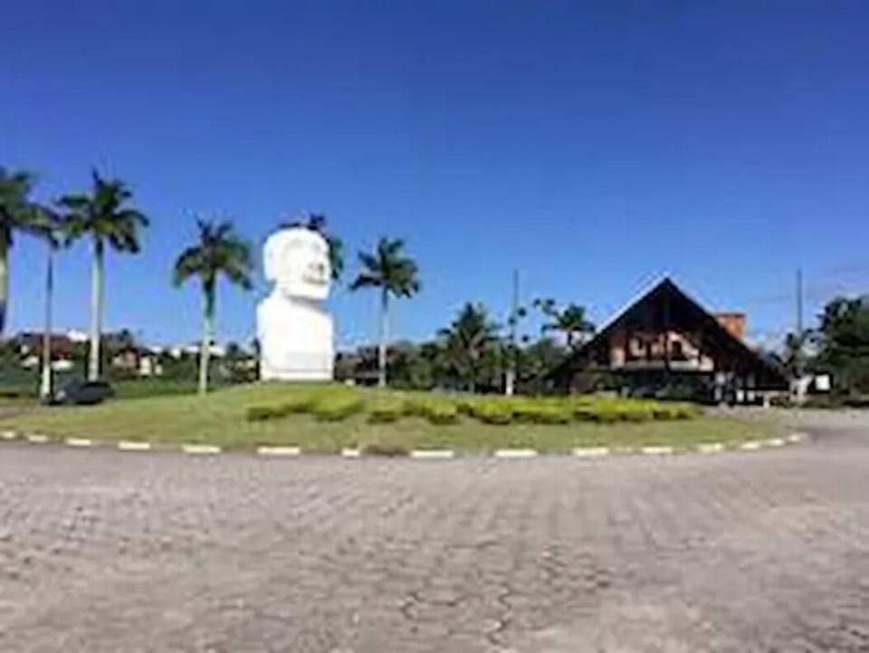 ENTRADA CONDOMINIO