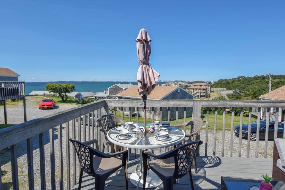 Deck with seating area and view