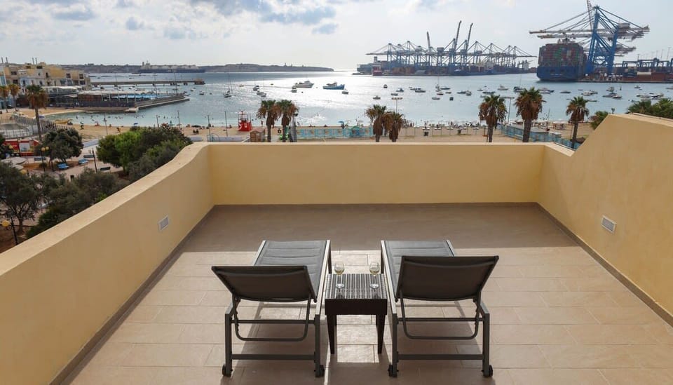 Private Roof Area