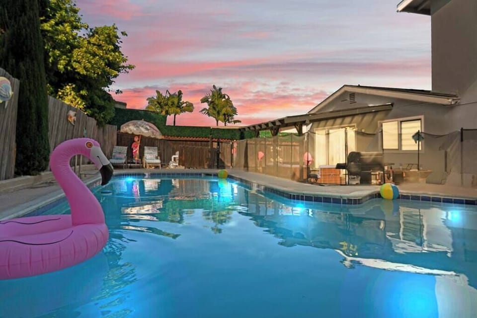 Giant pool with safety gate, seating, solar heat, gas heat for $100/day.