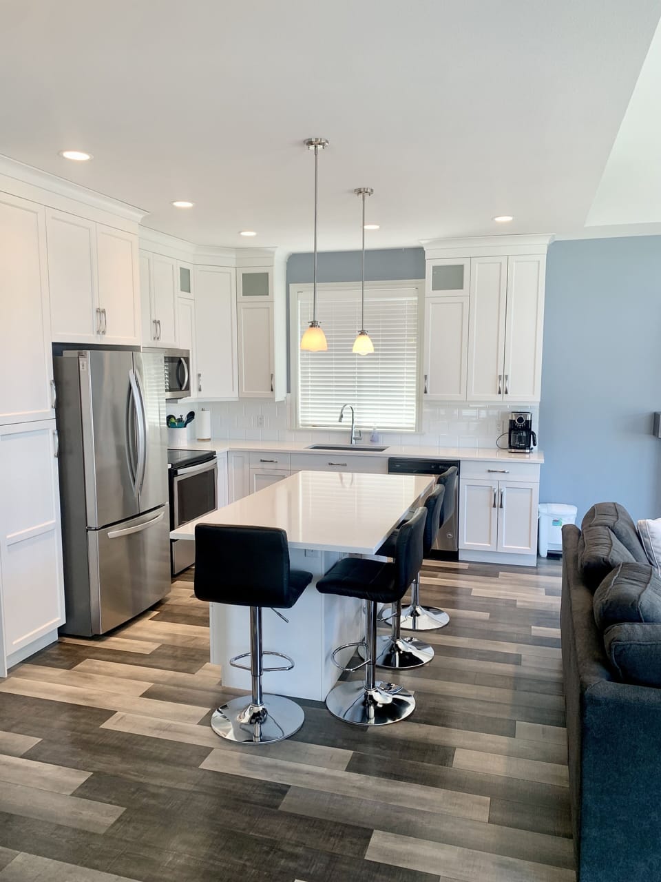 Beautiful new kitchen full equipped with everything you need on holidays 

