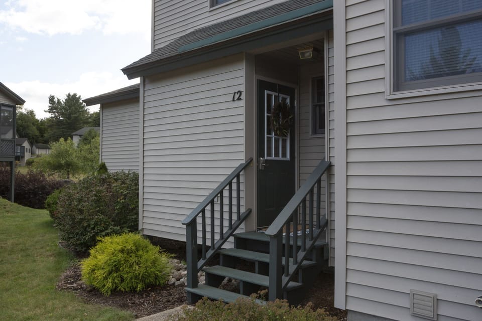 Private entryway