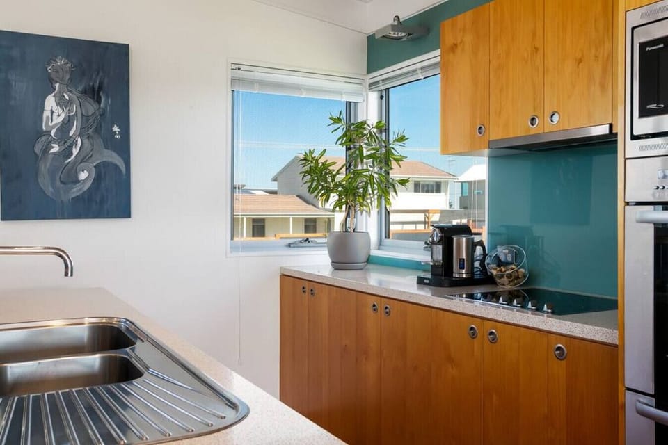 Our kitchen: fully equipped and ready for you to create your favorite dishes.