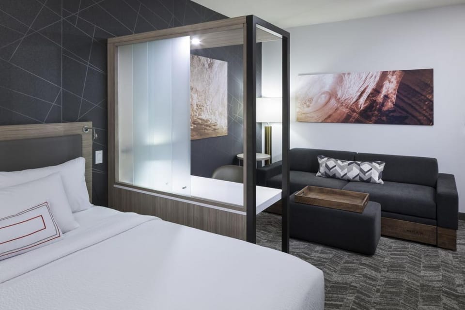 One King Bedroom