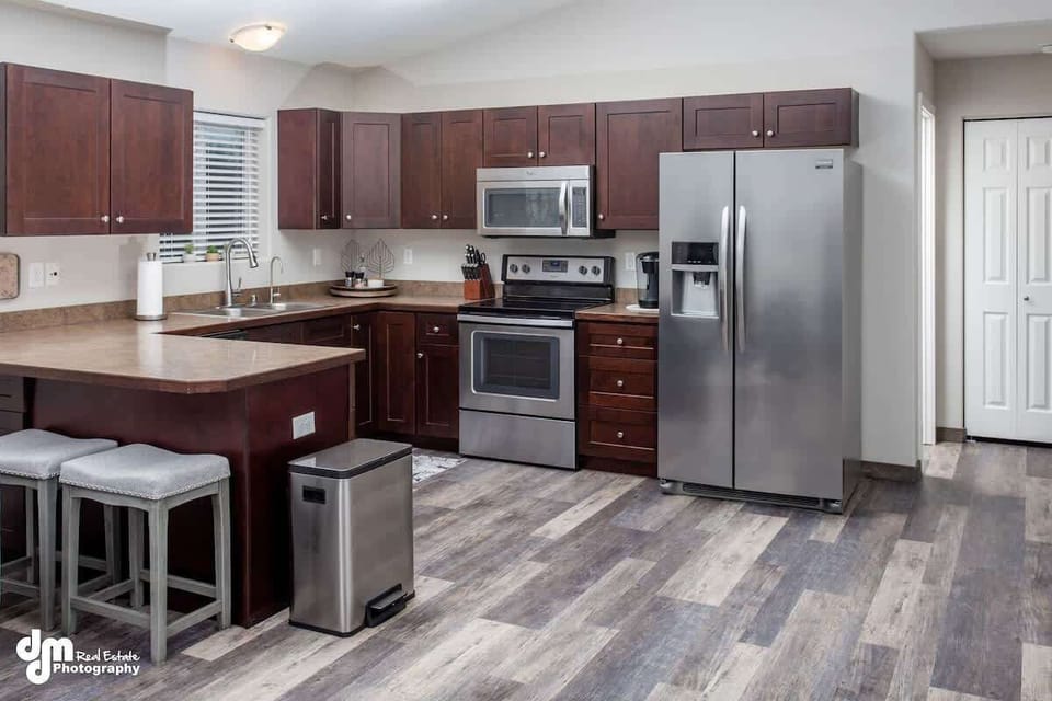 Susitna Suites #2 Kitchen