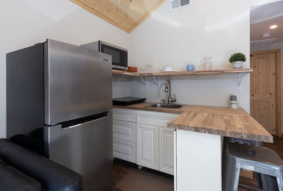 Fully-Equipped Kitchen