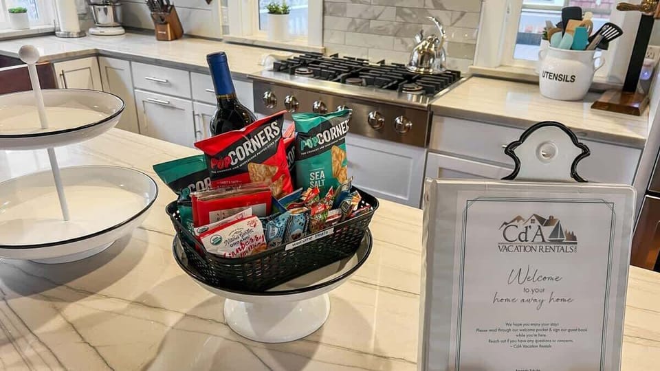 We welcome every stay with snacks and goodies 