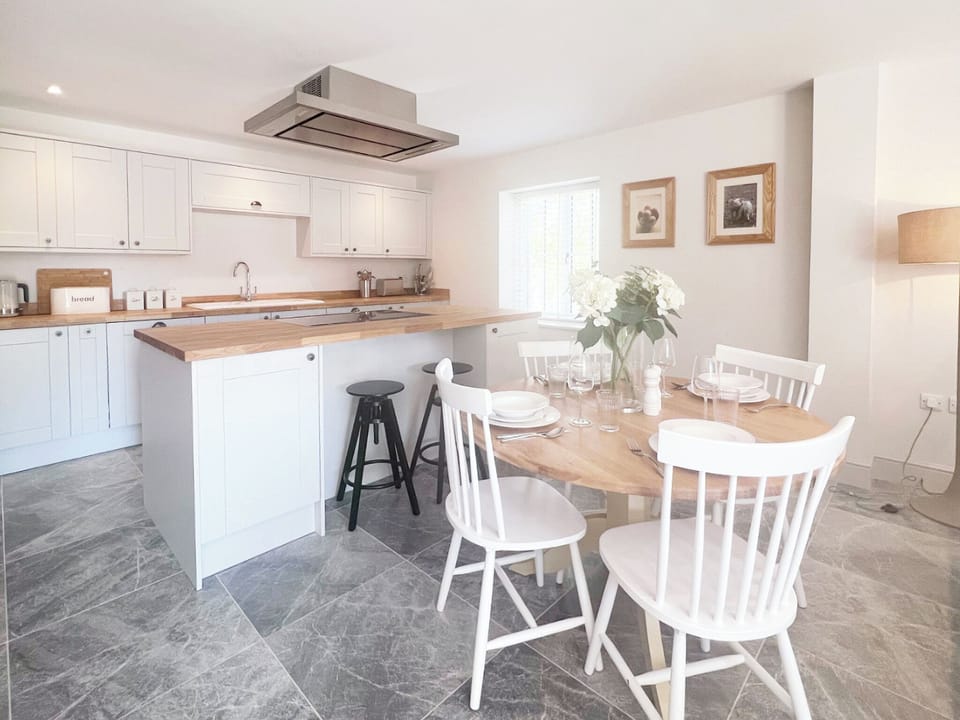Dining Area | The Old Stables 3 - The Old Stables, Winterslow, near Salisbury