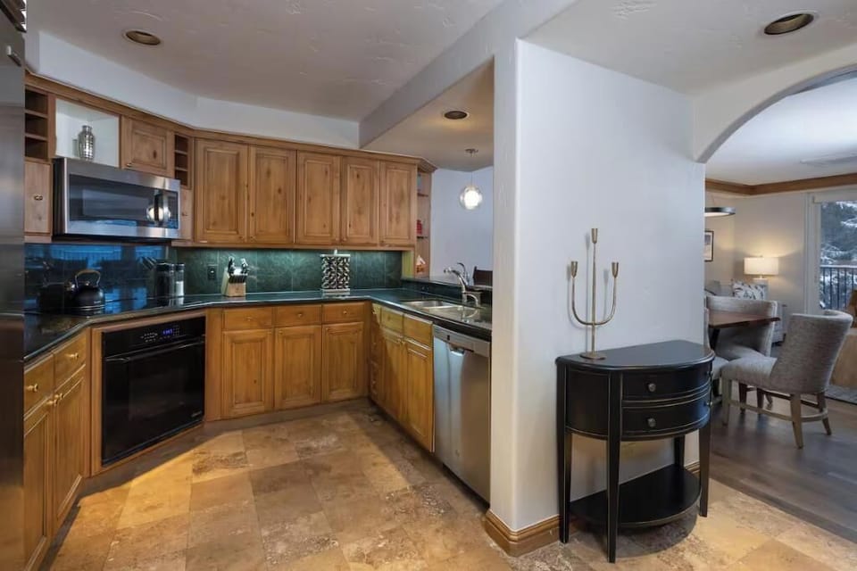 Gravity Haus 2Bed Kitchen