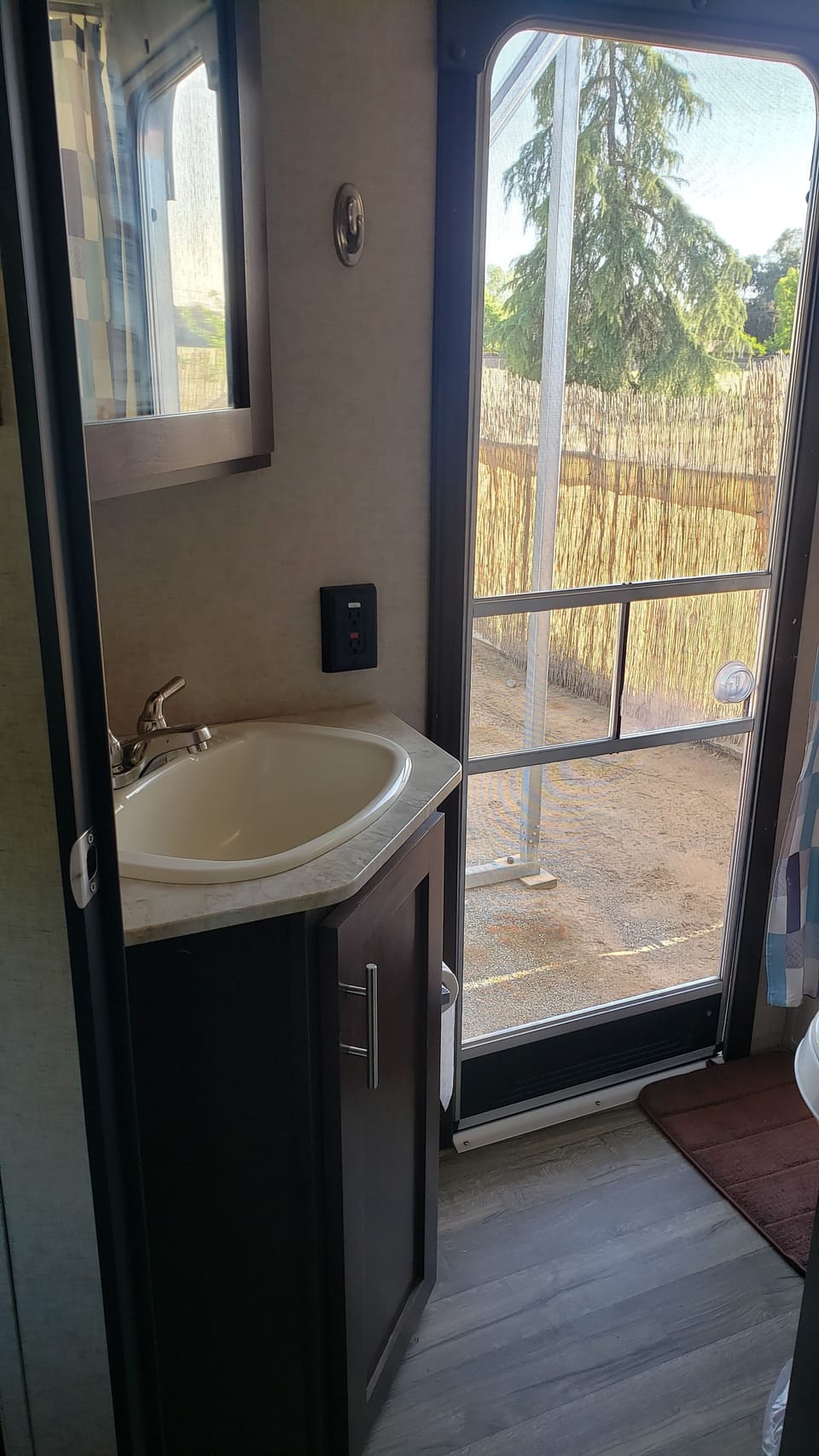 bathroom vanity