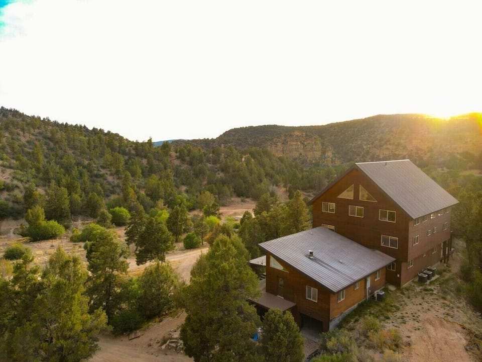 The Lodge at East Zion Resort