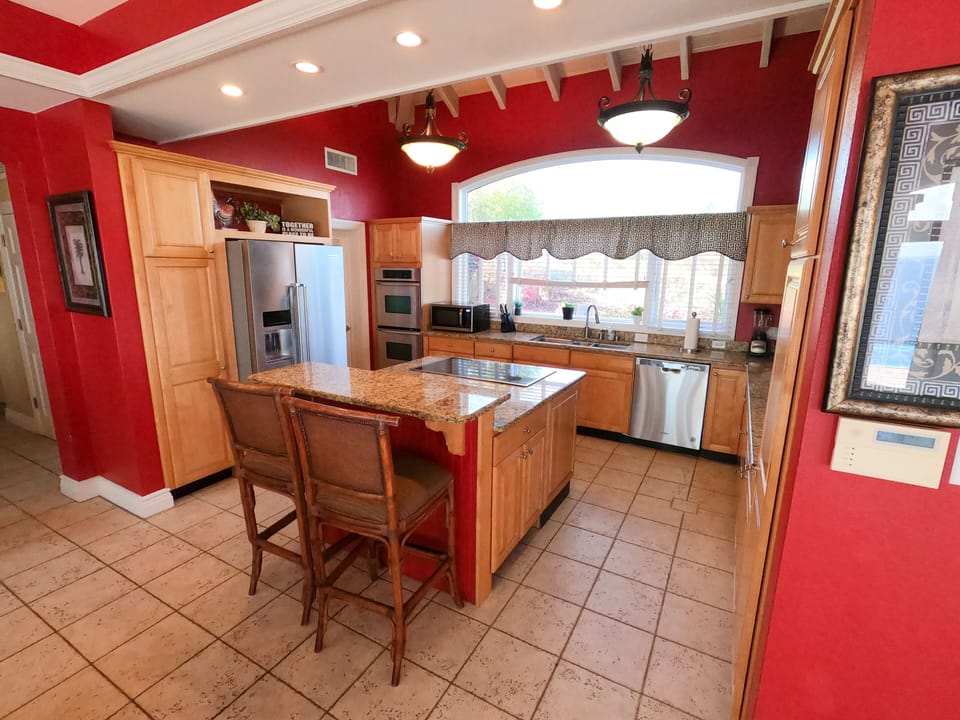 Spacious Kitchen