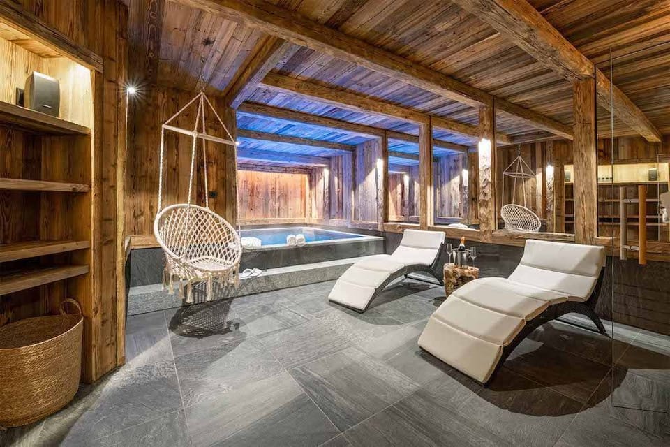 Warm-up in the private sunken Jacuzzi!