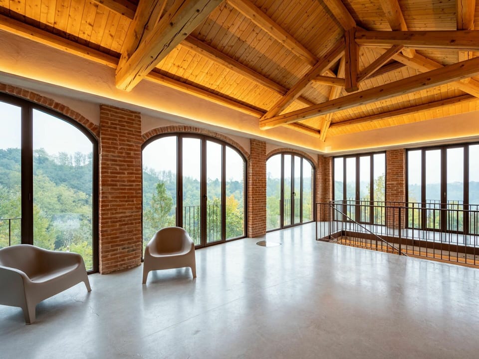 Window, Building, Wood, Interior Design, Flooring, Floor, Tree, Hall, Beam, Hardwood