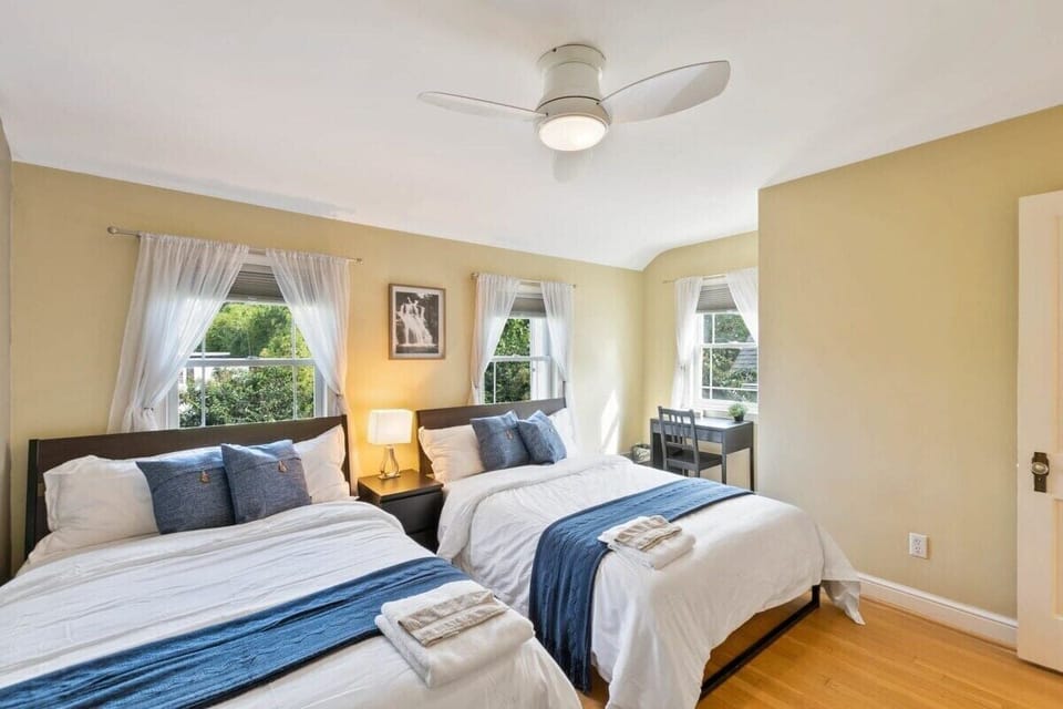 Bedroom 2 - 2 double beds with desk