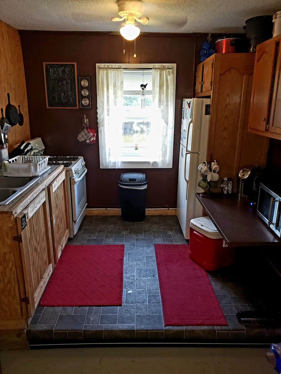 Kitchen-  has step up 